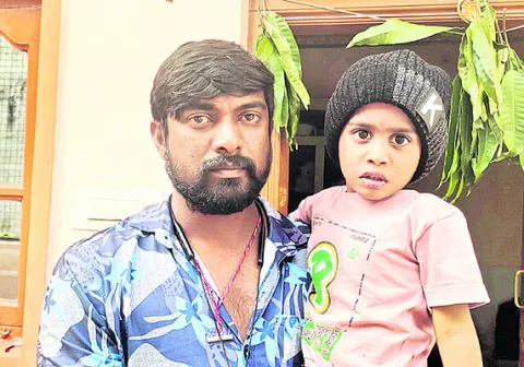  మా ఇంటి దీపం వెలిగించాడు! 
