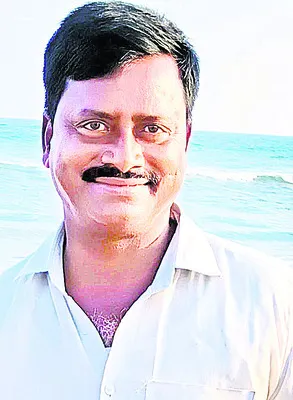 పత్తి విక్రయించి వస్తూ మృత్యుఒడికి.. 