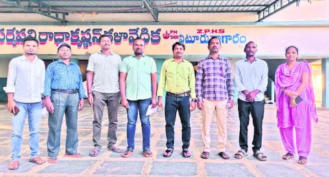 ‘టెన్త్‌’ టైం టేబుల్‌ మార్చాలి 