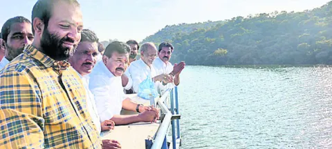 ప్రతీ ఎకరాకు నీరు అందిస్తాం