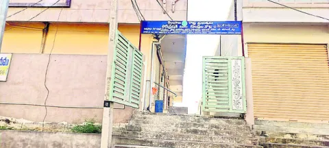 ‘రిజిస్ట్రేషన్‌’లో సిబ్బంది కొరత