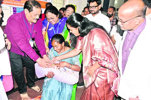 అభివృద్ధి పనులకు శంకుస్థాపన 