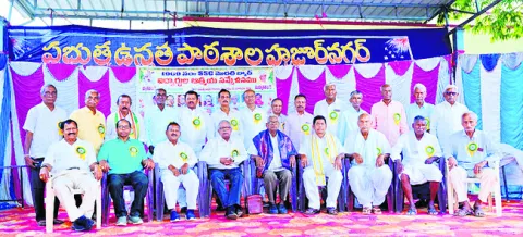 56 ఏళ్ల అ‘పూర్వ’ సమ్మేళనం