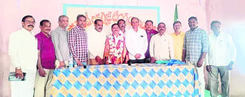 టెట్‌ నుంచి  మినహాయించాలి
