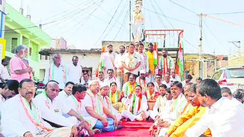 పేదల కడుపు కొడుతున్న బీజేపీ