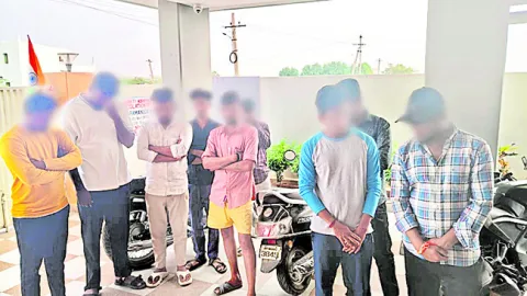 అసాంఘిక కార్యకలాపాలకు పాల్పడే వారిపై కఠిన చర్యలు 