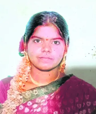 వివాహిత అనుమానాస్పద మృతి 