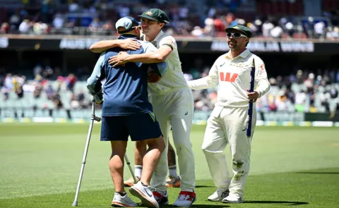 Mitchell Starc backs Nathan Lyon to undergo rehab after injury scare in Adelaide