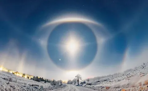 Sun crowned With magical rings in Sweden Viral Video