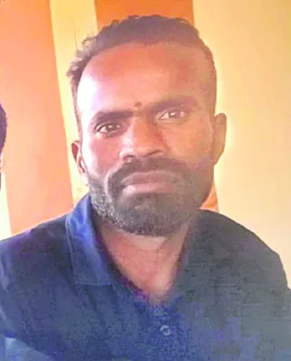 టిప్పర్‌ ఢీకొని వ్యక్తి దుర్మరణం 