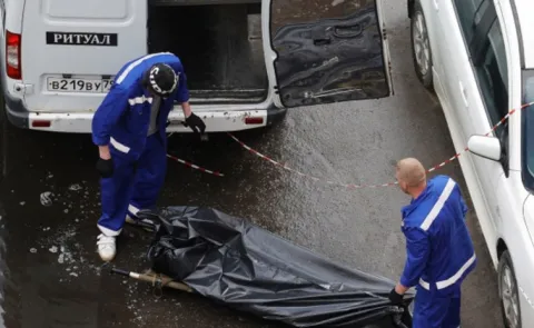 Car bomb kills Russian general in Moscow13