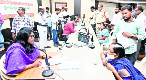 అర్జీలు పునరావృతం కాకూడదు 