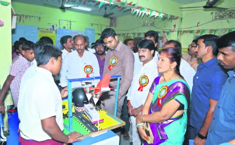 సమాజానికి మేలు చేసే ప్రాజెక్టులు రూపొందించాలి 