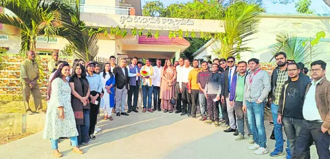 మల్కాపూర్‌ అభివృద్ధిపై ఆరా..