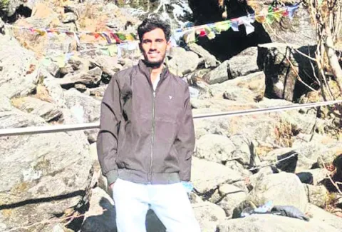 ఐఈఎస్‌కు ఎంపికై న పెద్దొడ్డి యువకుడు 