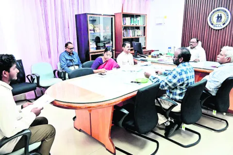 టర్మినేట్‌ ఉద్యోగులకు ఇంటర్వ్యూలు