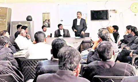 న్యాయవాదుల సమస్యల పరిష్కారానికి కృషి