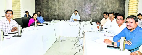 ఓటర్ల మ్యాపింగ్‌ ప్రక్రియ పూర్తి చేయాలి
