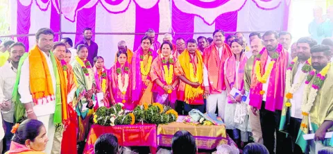 పల్లెల్లో నవశకం