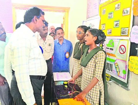 శాసీ్త్రయ ఆలోచనతో విద్యార్థుల సమగ్రాభివృద్ధి 