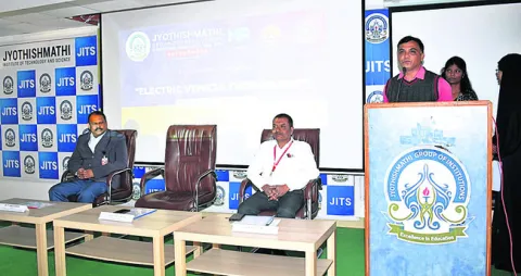 ‘జ్యోతిష్మతి’లో వర్క్‌షాప్‌ ప్రారంభం