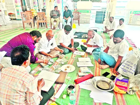 అగస్త్యేశ్వరాలయంలో ఆభరణాల తనిఖీ