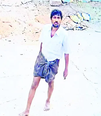 ఈ వ్యక్తి కనిపిస్తే పోలీసులకు సమాచారమివ్వండి