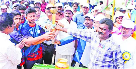 ఇంటర్‌ పాలిటెక్నిక్‌ స్పోర్ట్స్‌ మీట్‌ ప్రారంభం  