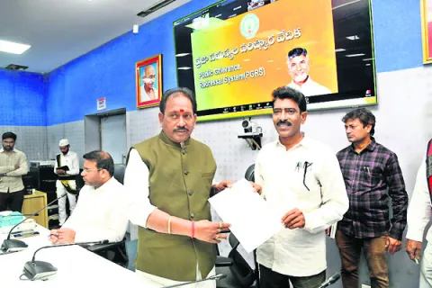 రహదారుల నిర్వహణ ప్రైవేటు సంస్థలకా?