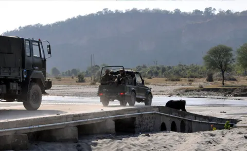 India Pushes Strategic Road To Near China Border