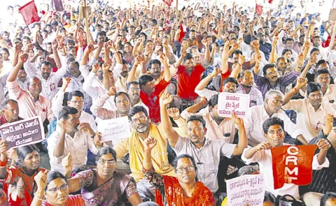 CRMTs Protest at Vijayawada Dharna Chowk