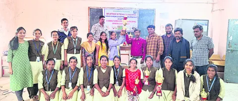 సత్తా చాటిన పాలిటెక్నిక్‌ విద్యార్థులు