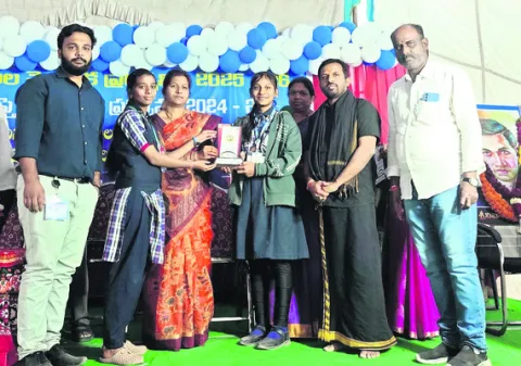 దేశం గర్వించే స్థాయికి ఎదగాలి 