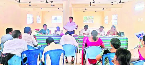 పదో తరగతిలో వందశాతం ఫలితాలే లక్ష్యం