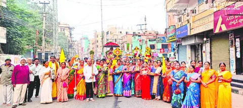 భక్తిరస ప్రవాహినిగా శ్రీగిరి గిరిప్రదక్షిణ