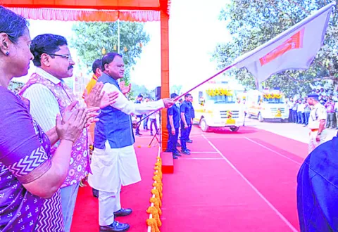 150 కొత్త అంబులెన్స్‌ల ప్రారంభం