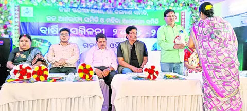 పనికితగ్గ వేతనం ఇవ్వాలి