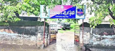 విచ్చలవిడిగా బెల్ట్‌షాపులు