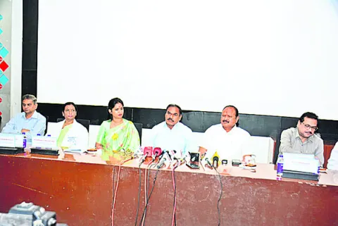 ఏపీలో తగ్గిన హెచ్‌ఐవీ కేసులు