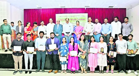 కేఎంసీ ఆభివృద్ధికి కృషి