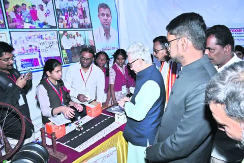 అట్టడుగు వర్గాలకు విద్య, వైద్యం.. 