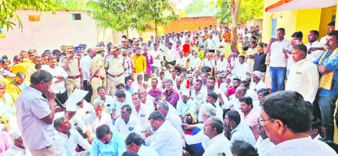 నిమ్జ్‌కు భూములు ఇవ్వం