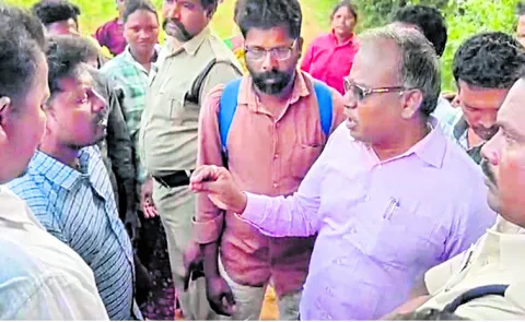 Tehsildar detained for 3 hours