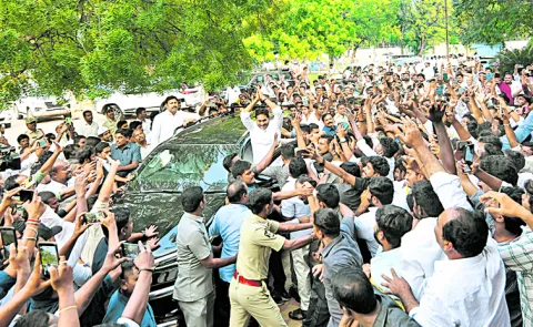 YS Jagan Mohan Reddy with party members in Pulivendula