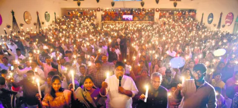 మరియ తనయ.. కరుణ హృదయ 