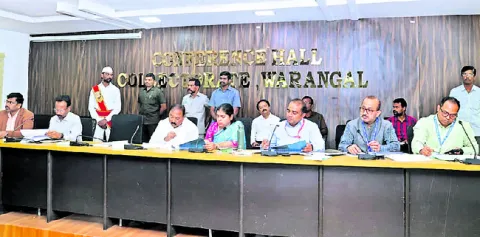 బ్యాంకులు రుణాలు మంజూరు చేయాలి