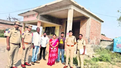 కులం పేరుతో దూషిస్తే కఠిన చర్యలు