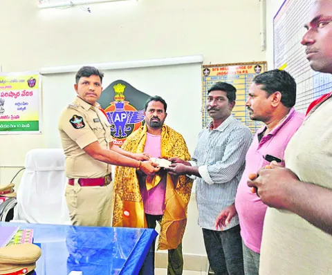 శభాష్‌ రాజు..