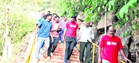 ఆహ్లాదభరితం.. ఆధ్యాత్మిక కేంద్రం