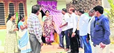 క్షేత్రస్థ్ధాయిలో సర్వే నిర్వహించాలి